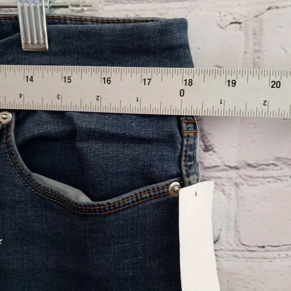 Good American Good Curve Skinny Jeans - Picture 9 of 14